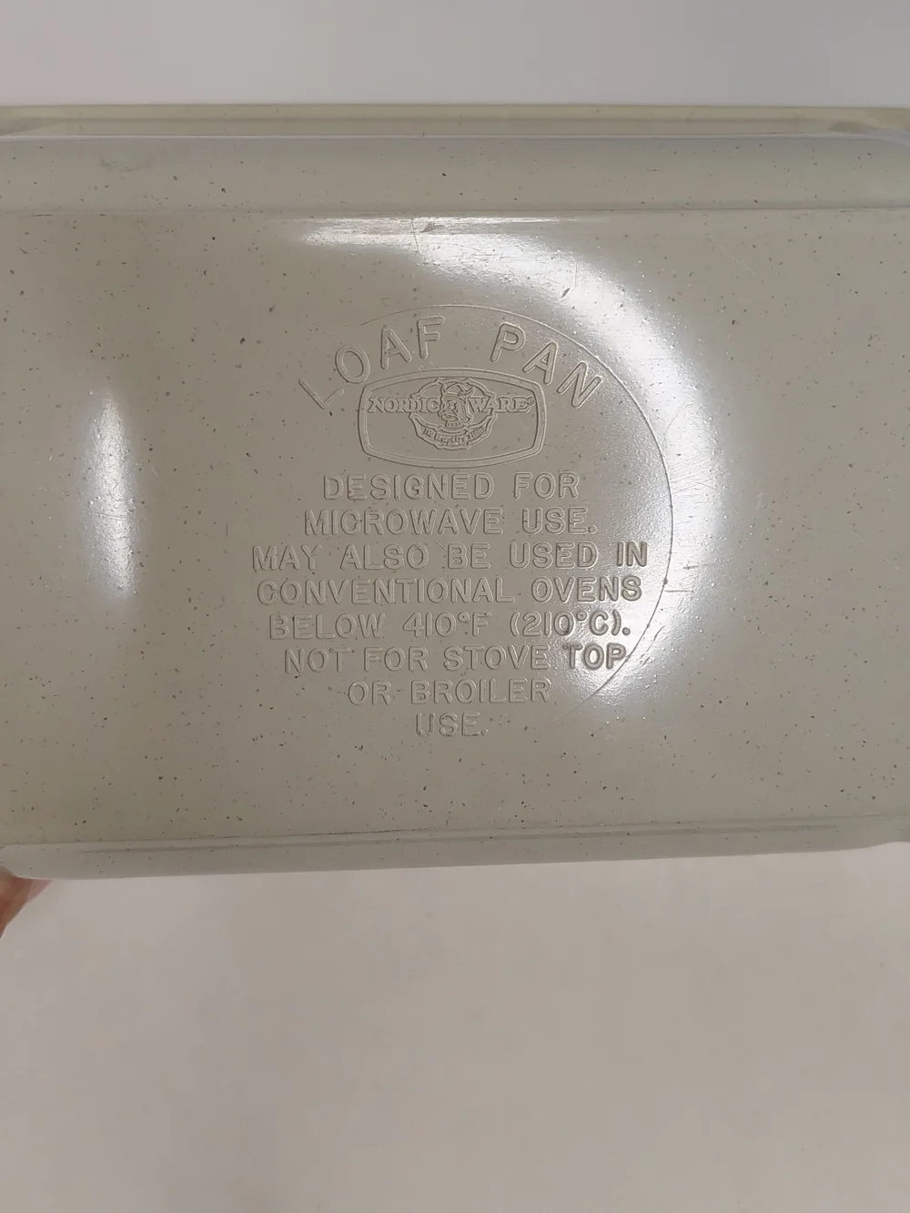 Nordic Ware 2 qt Plastic Beige Rectangular Loaf Pan, Microwave Safe 410°F